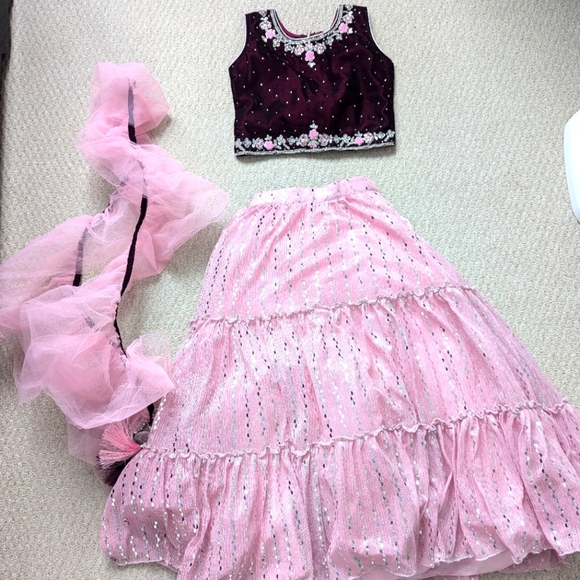 Girls Pink & Maroon Velvet Punjabi Indian 3 Piece Lengha Size 30 age 7-9 - Picture 1 of 6